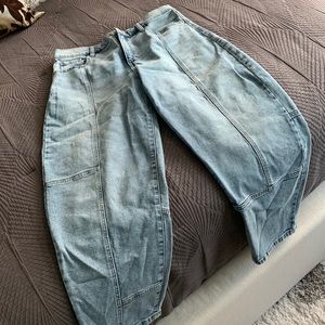 Banana republic women’s high rise barrel Jean